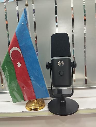 ses ucaldan: Yeni Simli Mikrofon — 2