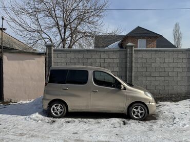 Манипуляторы: Toyota Funcargo: 2000 г., 1.3 л, Автомат, Бензин, Хэтчбэк