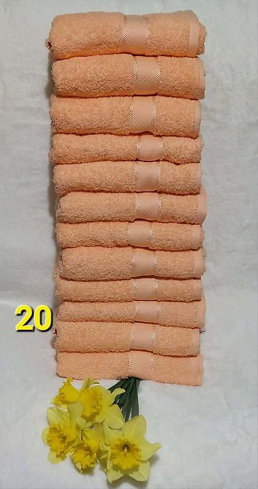 Peškiri: 50x90cm
12 komada 3000 din
Komad 360 din t — 7