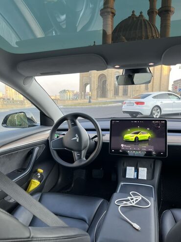 Tesla: Tesla Model 3 – tam elektrikli sedan Xüsusiyyətlər və dizayn: - Gözəl — 10