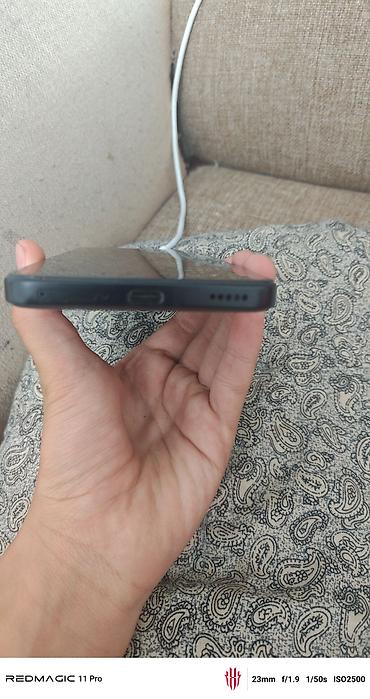 Техника и электроника: Poco F6 Pro, Б/у, 256 ГБ, цвет - Белый, 2 SIM — 3