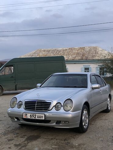 мерс 210 2003: Mercedes-Benz A 210: 2001 г., 3.2 л, Автомат, Дизель, Хэтчбэк