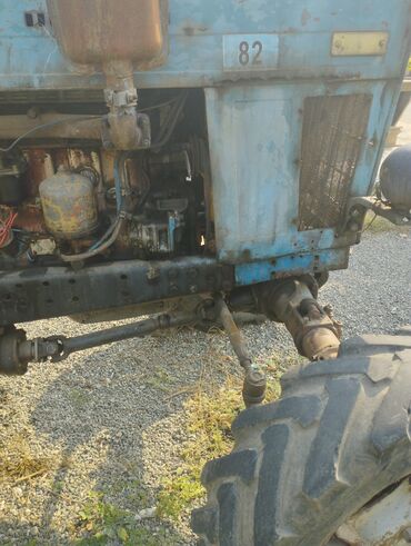 traktor 82 satwi az: Traktor 1986 il, motor 1.5 l, İşlənmiş