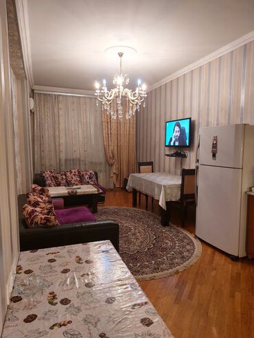 7 mkr satilan evler: 7-ci mikrorayon, 2 otaqlı, Yeni tikili, m. Dərnəgül, 87 kv. m