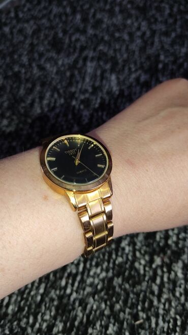 часы швецария: Часы Tissot (застёжка очень крепкая) 500сом