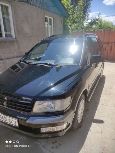 Mitsubishi: Mitsubishi Space Wagon: 2005 г., 2 л, Механика, Газ, Минивэн