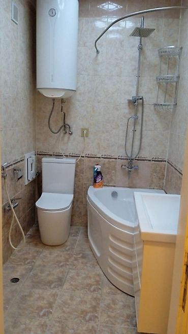 kiraye menzil: İcarəyə verilir 2 otaqlı yeni tikili 65 m², 8-ci mikrorayon q. 700 — 5