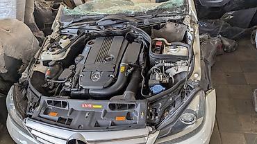w20: Передняя часть (half-cut) для Mercedes-Benz C‑Class W204 — 1