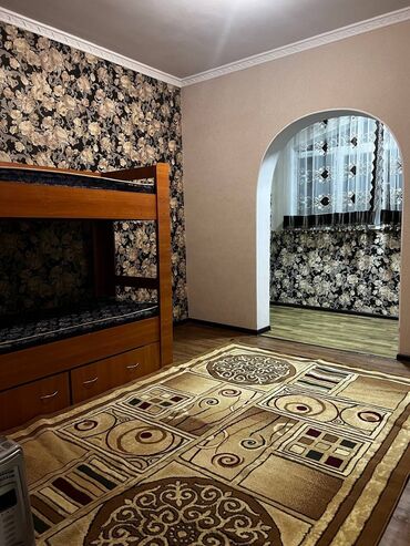 Посуточная аренда квартир: 4 комнаты, Душевая кабина, Постельное белье, Парковка — 6