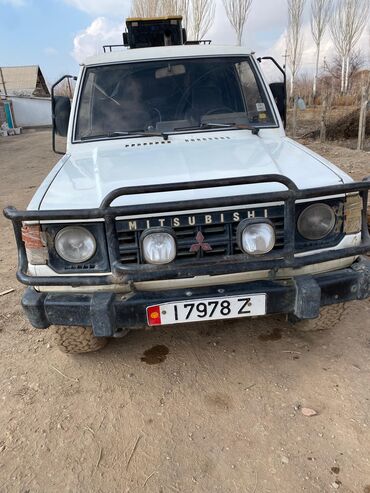 Mitsubishi: Mitsubishi Pajero: 1987 г., 2.9 л, Механика, Дизель