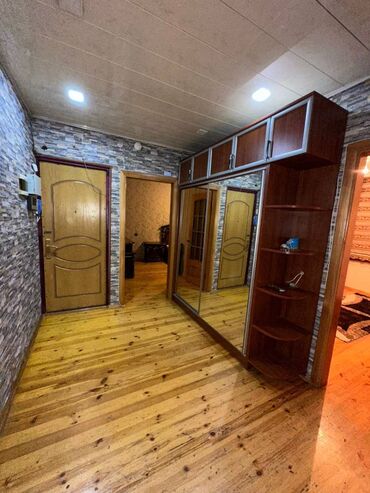 Uzunmüddətli kirayə mənzillər: Suraxanı Rayonu Yeni Günəşli D Massivi Ballı Market 4 otaq. Mərtəbə — 8