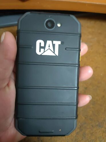 Caterpillar: Caterpillar Cat S30, 8 GB, bоја - Crna, Dual SIM — 2
