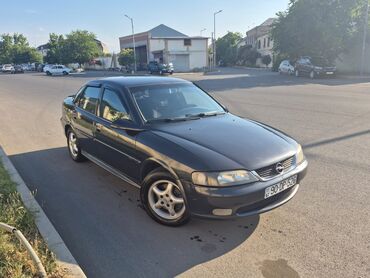 Opel: Opel Vectra: 1.8 l | 1998 il 315000 km Sedan — 4