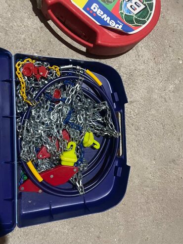 Auto oprema: Prodajem lance za sneg, donešeni su iz Švajcarske. U super stanju — 1