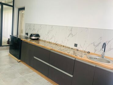 Продажа домов: Дом, 210 м², 7 комнат, Собственник — 17