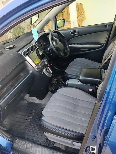 bmv e34: Honda Stream: 2003 г., Автомат, Минивэн — 2