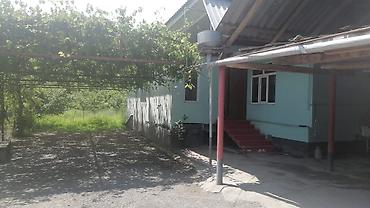 quba satılıq evlər: 3 otaqlı, 100 kv. m, Kredit yoxdur, Orta təmir — 2