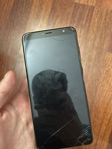 hisense wf519043bbfs: Hisense smartfon.Tam işlək.İkinci telefon kimi işlədilə bilər. - — 2