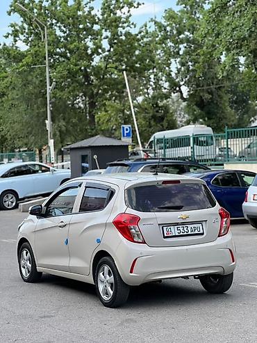 дешего: Chevrolet Spark: 2017 г., 1 л, Автомат, Бензин, Хэтчбэк — 4