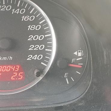 Унаа сатуу: Mazda 6: 2002 г., 2 л, Кол менен иштөөчү, Бензин, Седан — 7