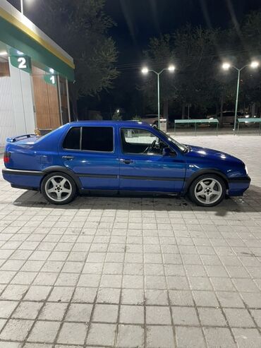 дешовая машина: Volkswagen Vento: 1995 г., 2.8 л