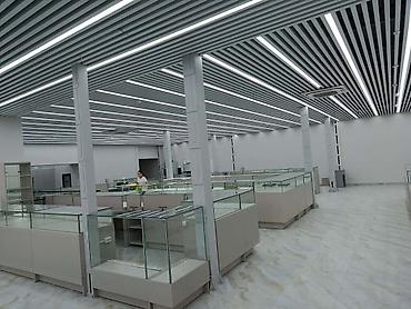 Торговые стеклянные витрины и прилавки для магазина/шоурума Цена