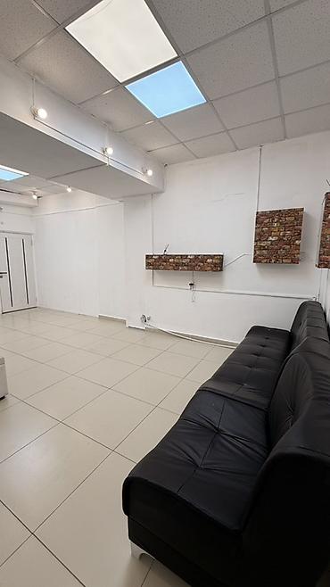 зал ожидания: Аренда офисов, 30 м², В бизнес центре, 1 линия — 5
