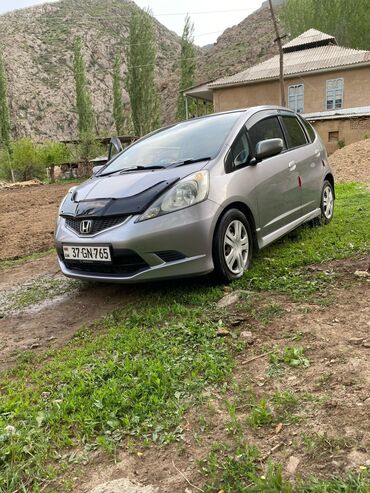 хонда сивик леви руль автамат хежибек серебристый: Honda Fit: 2008 г., 1.5 л, Вариатор, Бензин, Хетчбек