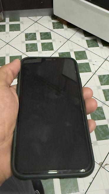 бу iphone 11: IPhone 11, Б/у, 128 ГБ, Black Titanium, Защитное стекло, Чехол, 73 % — 2