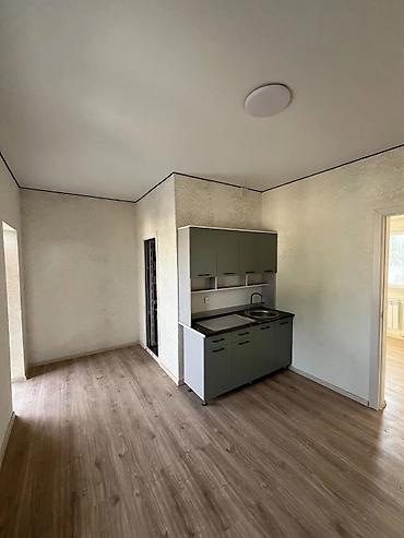 сниму однокомнатную квартиру: 30 м², 1 комната, Ак-Жар ж/м, Только парням — 1