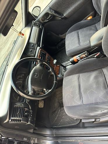 Opel: Opel Vectra: 2 l | 1996 il 266000 km Sedan — 9