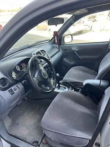 авто клей: Toyota RAV4: 2001 г., Автомат, Бензин, Кроссовер — 2