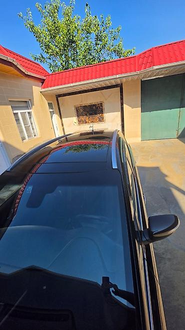 tek oturacaqlar: Kia Carens – 7 yerlik ailəvi miniven Xüsusiyyətlər: - Korpus — 7