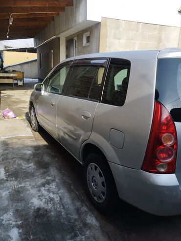 мазда 323 2001: Mazda PREMACY: 2003 г., 1.8 л, Автомат, Бензин