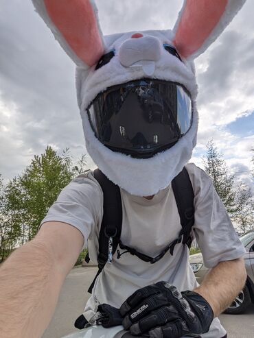 Мотоэкипировка: Чехлы для шлема Санта Клаус Дед Мороз Белый Зайчик Черный — 2