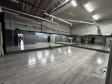 Продажа офисов: Продажа офисов 244 м², С ремонтом, Многоэтажное здание, Цокольный этаж этаж — 10