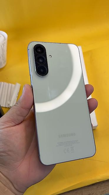 Samsung Galaxy A56 5G, Б/у, 256 ГБ, 2 SIM