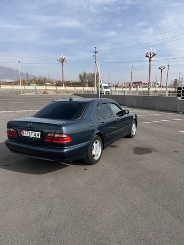 девевые машины: Mercedes-Benz E-Class: 2001 г., 2 л, Механика, Бензин, Седан