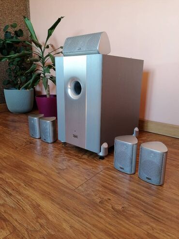 Zvučnici i stereo sistemi: Heco Vogue 5.1A Subwoofer: Snaga: 60/120 W RMS Frekventni odziv — 3