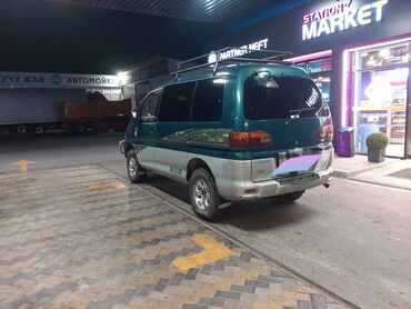 авто новый: Mitsubishi Delica: 1996 г., 2.8 л, Автомат, Дизель, Внедорожник