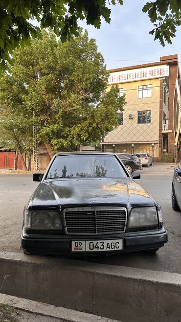 мерседес малолитражка: Mercedes-Benz W124: 1994 г., 2.2 л, Автомат, Бензин, Седан
