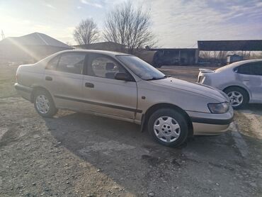 грация тойота: Toyota Carina E: 1.6 л, Механика, Бензин, Седан