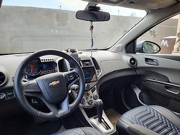chevralet aveo: Chevrolet Aveo sedan - Korpus: 4 qapılı sedan, boz (metallic) rəng - — 6