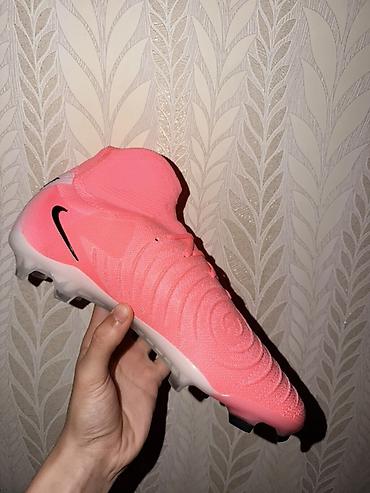 Butslar: Nike futbol butsası – yüksək boğazlı, süni ot və təbii ot üçün dişli — 4