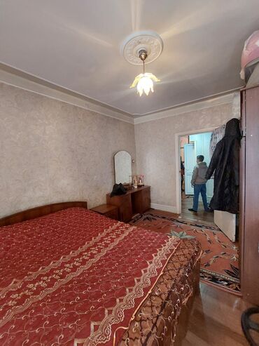 Köhnə tikili: Gəncə, 3 otaqlı, Köhnə tikili, 72 kv. m — 4