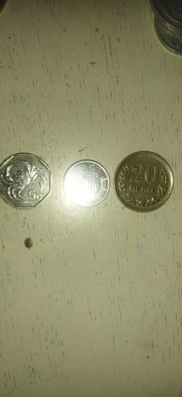 Sikkələr: Kolleksiya üçün müxtəlif ölkələrdən xatirə və dövriyyə sikkələri — 9