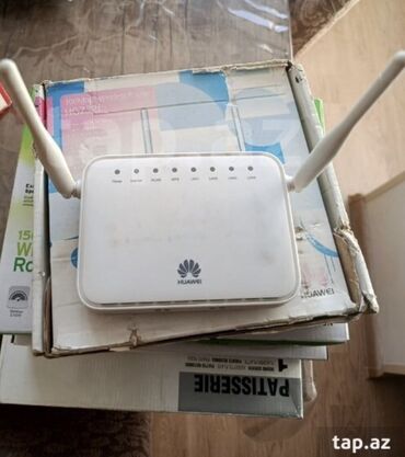 kamp: Huawei HG532s simsiz router Xüsusiyyətlər: - 300 Mbps-ə qədər 2.4 GHz