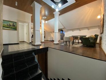 Kuće na prodaju: 530 kv. m, 6 soba — 11