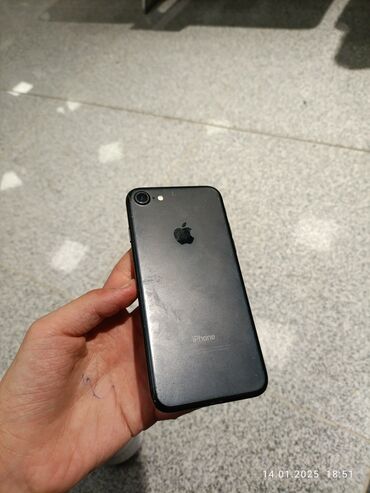 Apple iPhone: IPhone 7, 128 GB, Jet Black, Barmaq izi