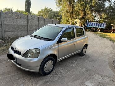 срочно срочно продам машину: Toyota Vitz: 2002 г., 1 л, Автомат, Бензин, Хэтчбэк